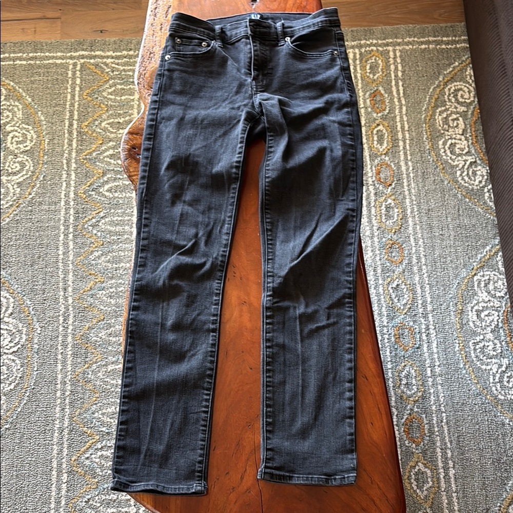 GUC size 27 R classic straight washed black midrise jeans